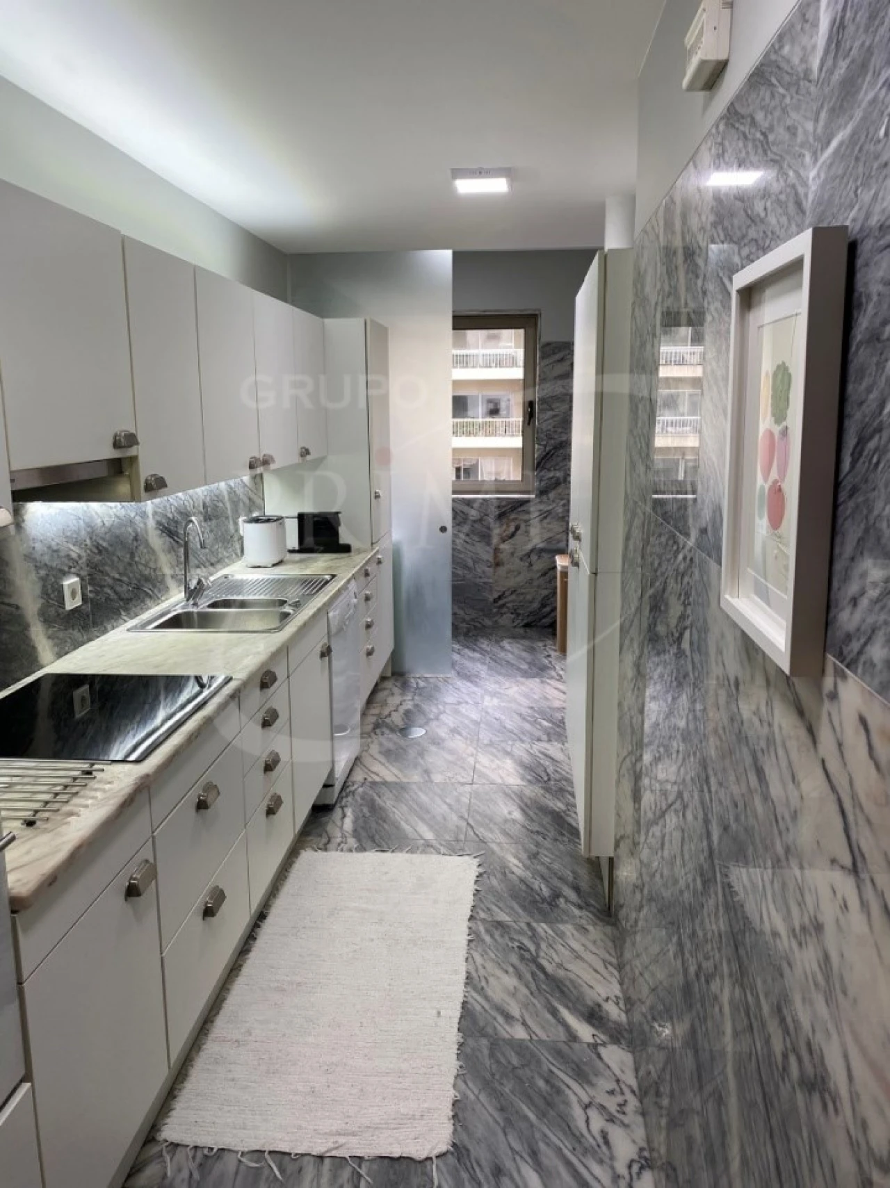 Apartamento T2 para Arrendamento em Aldoar, Foz do Douro e Nevogilde Foto 6