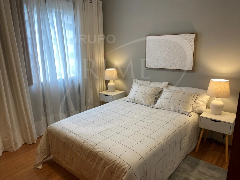 Apartamento T2 para Arrendamento em Aldoar, Foz do Douro e Nevogilde Foto 11