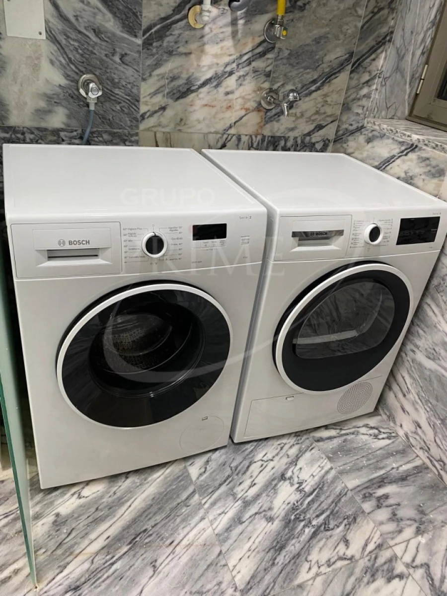 Apartamento T2 para Arrendamento em Aldoar, Foz do Douro e Nevogilde Foto 8