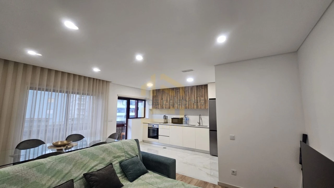 Apartamento T2 para Venda em Aver-O-Mar, Amorim e Terroso Foto 1