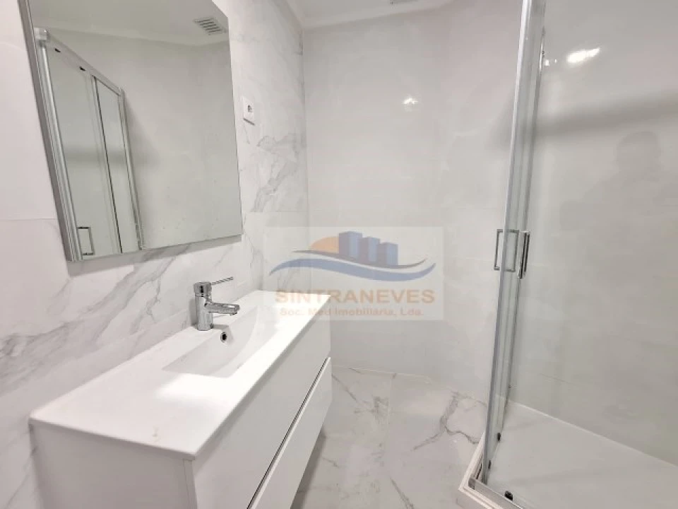 Apartamento T2 para Venda em Mina de Água Foto 11