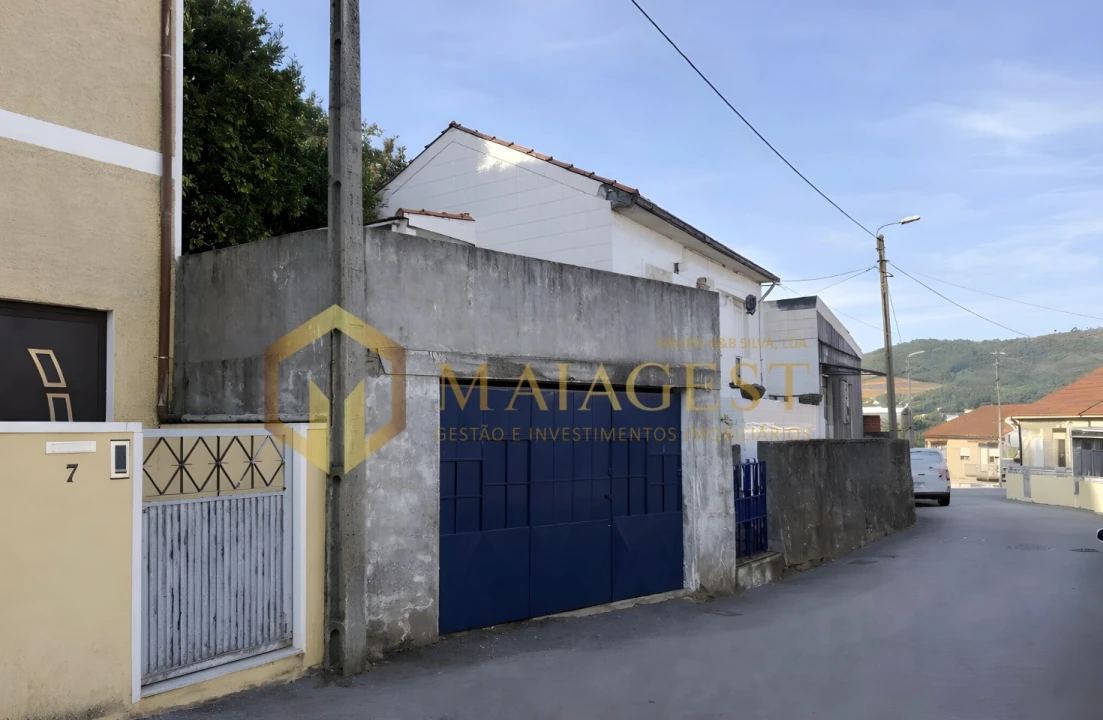 Moradia T3 para Venda em Fânzeres e São Pedro da Cova Foto 3