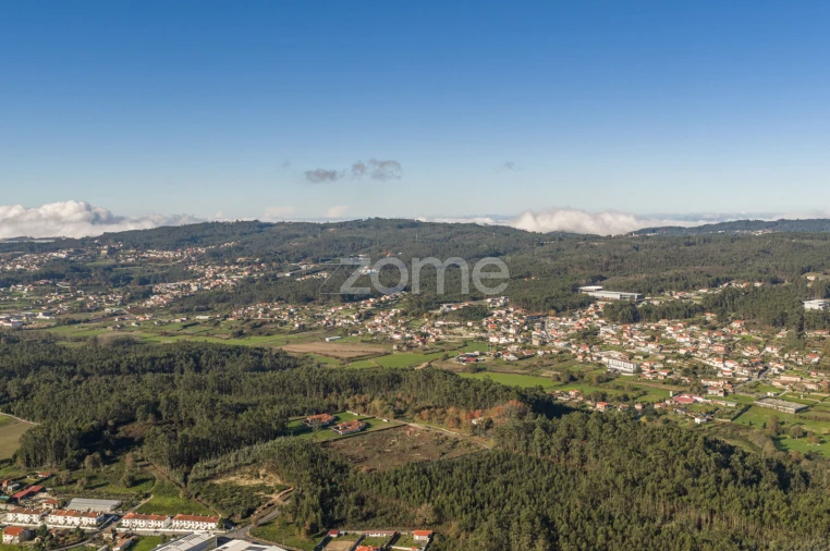 Terreno para Venda em Carvalhosa Foto 12