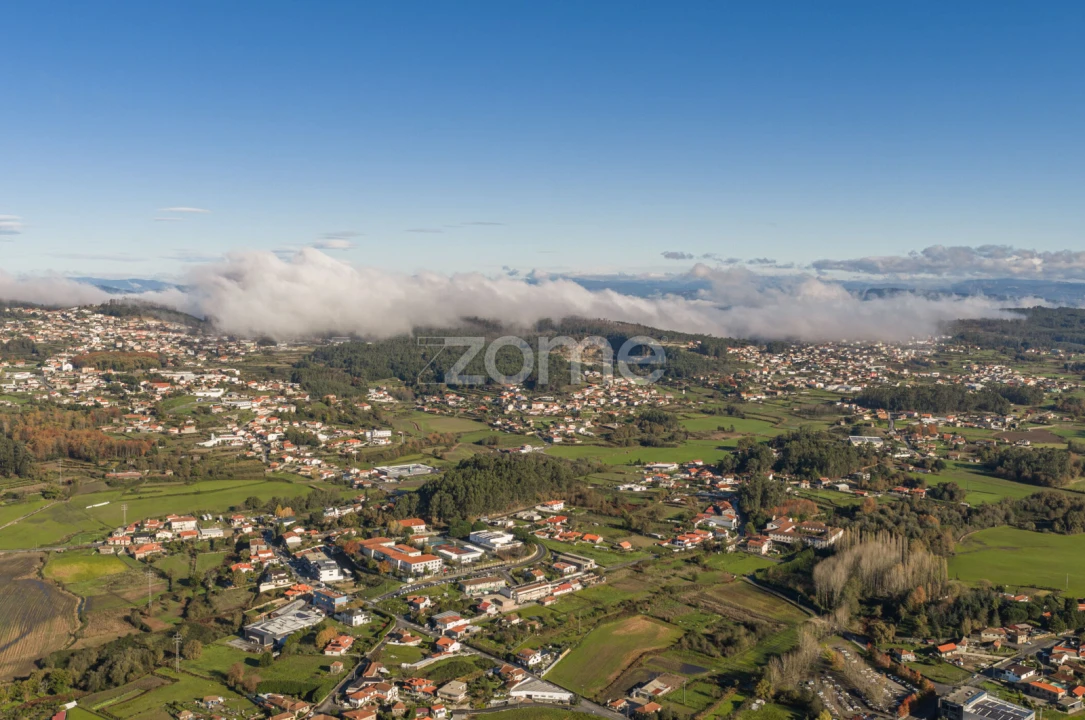 Terreno para Venda em Carvalhosa Foto 11