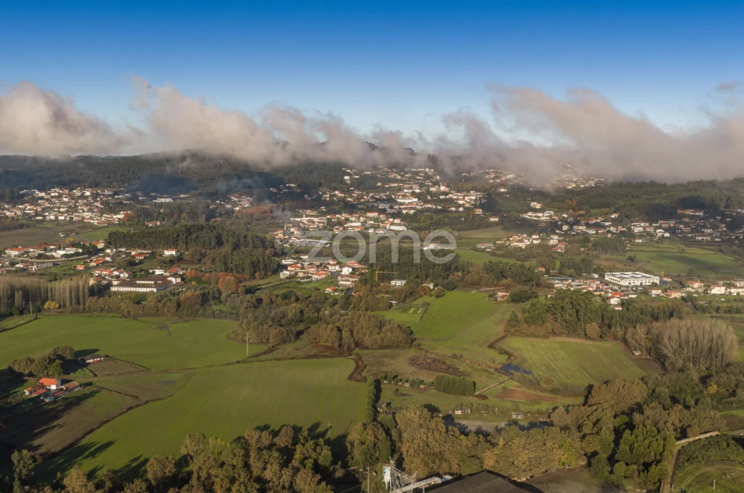 Terreno para Venda em Carvalhosa Foto 7