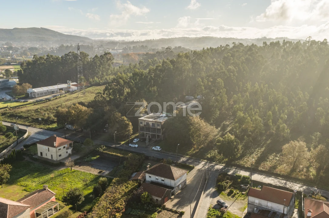 Terreno para Venda em Carvalhosa Foto 12