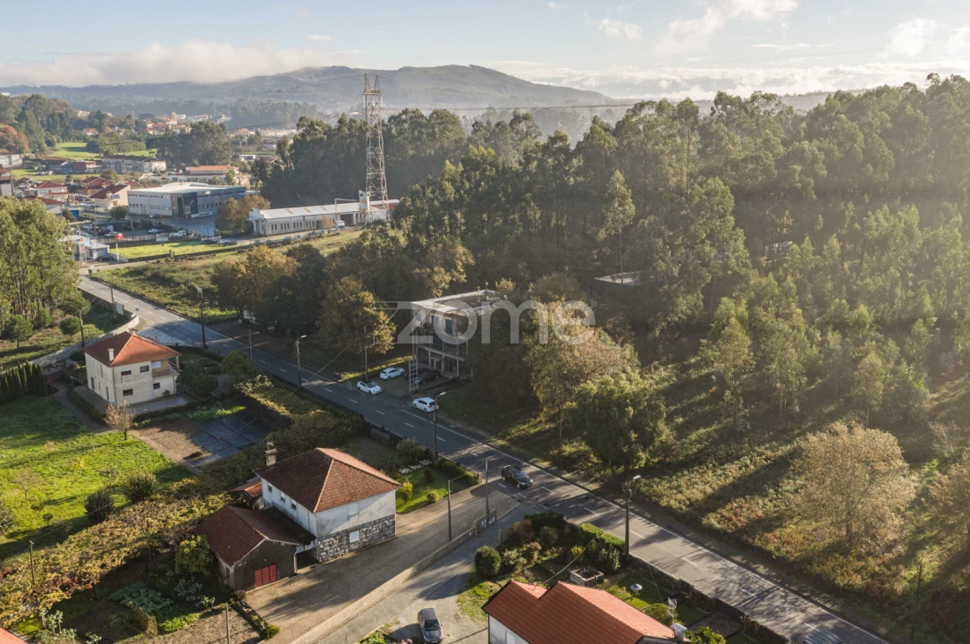 Terreno para Venda em Carvalhosa Foto 13