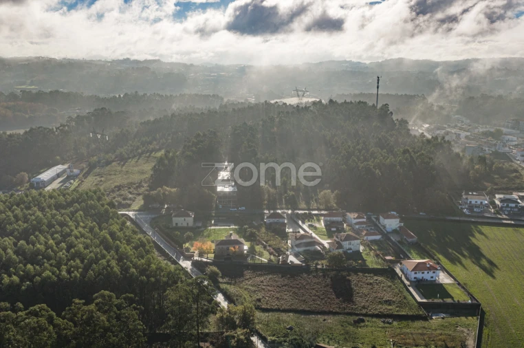 Terreno para Venda em Carvalhosa Foto 5