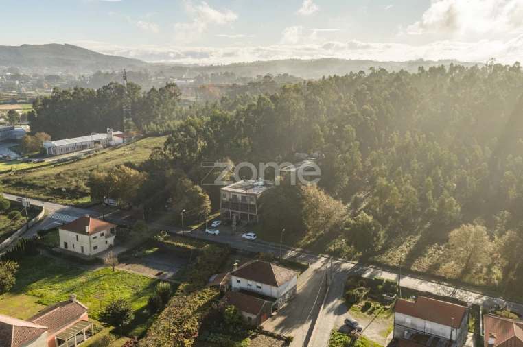 Terreno para Venda em Carvalhosa Foto 12