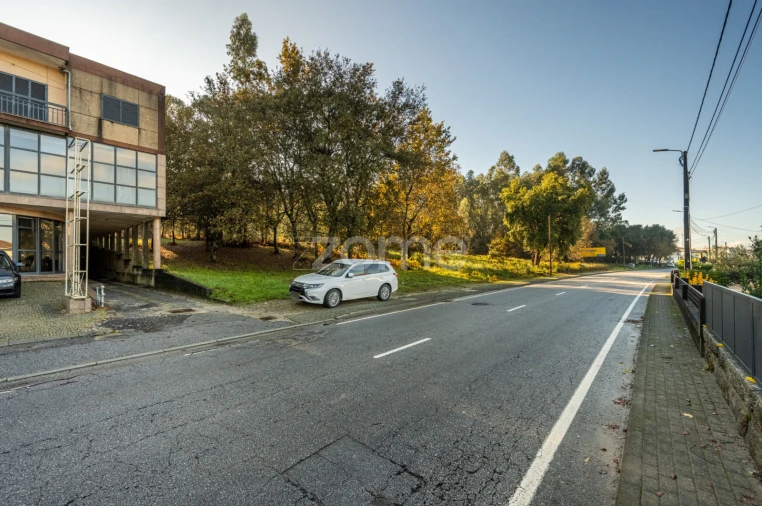 Terreno para Venda em Carvalhosa Foto 16