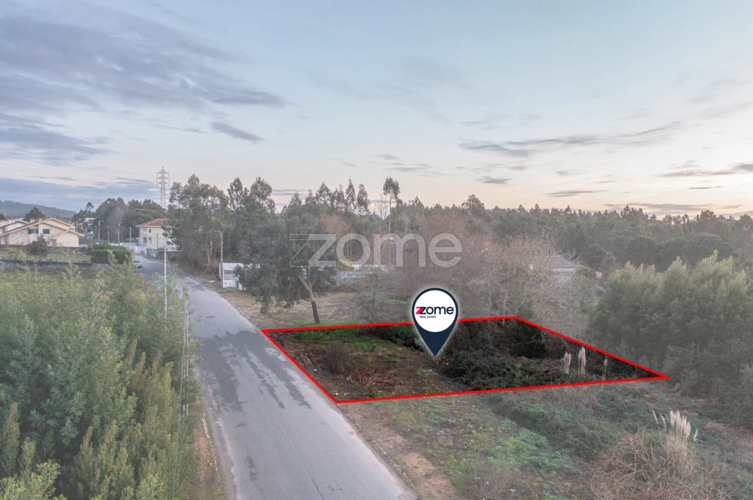 Terreno para Venda em Grijó e Sermonde Foto 3