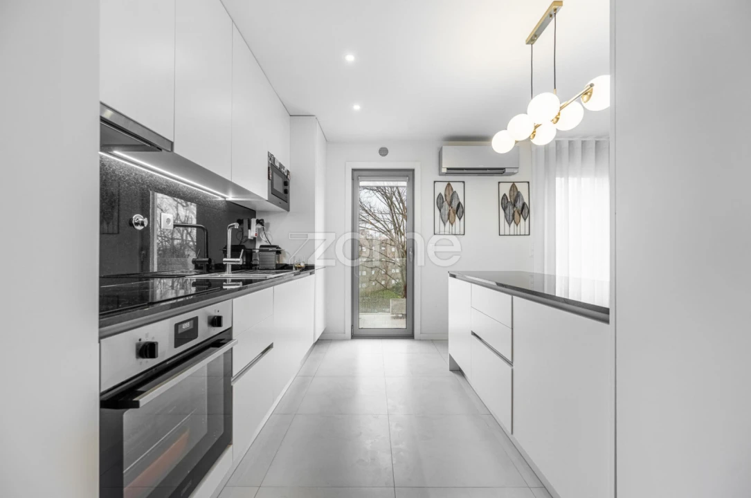 Apartamento T3 para Venda em Ramalde Foto 1
