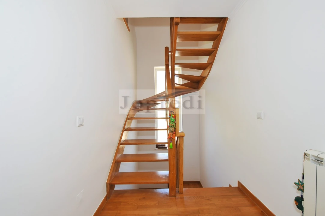 Moradia T3 para Venda em São Domingos de Rana Foto 24