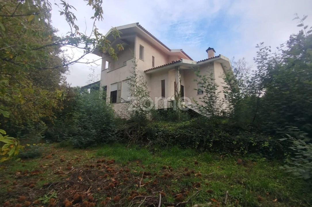 Moradia T5 para Venda em Barreiros e Cepões Foto 10