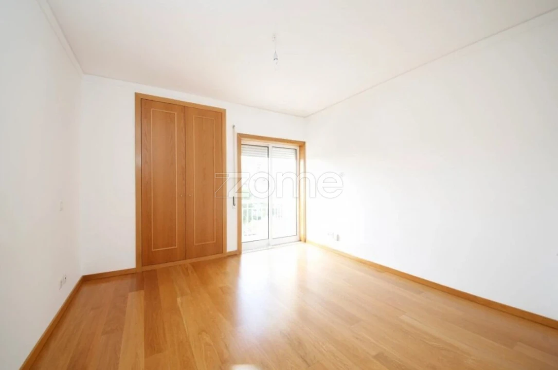 Apartamento T3 para Venda em Viseu Foto 5