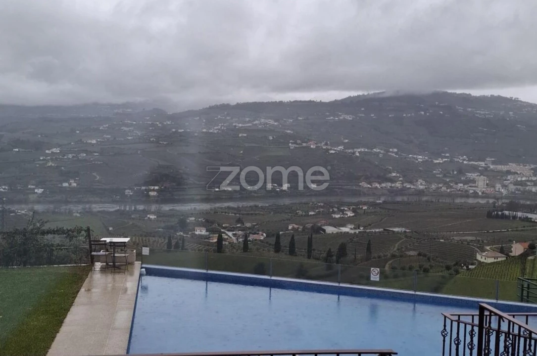 Negócio para Venda em Cambres Foto 2