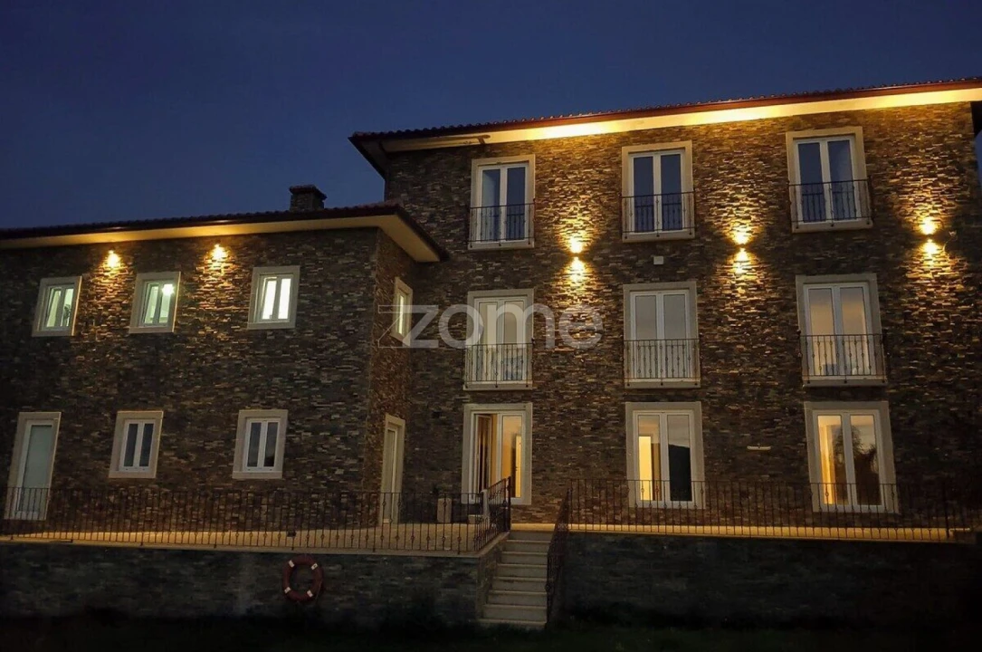 Negócio para Venda em Cambres Foto 1