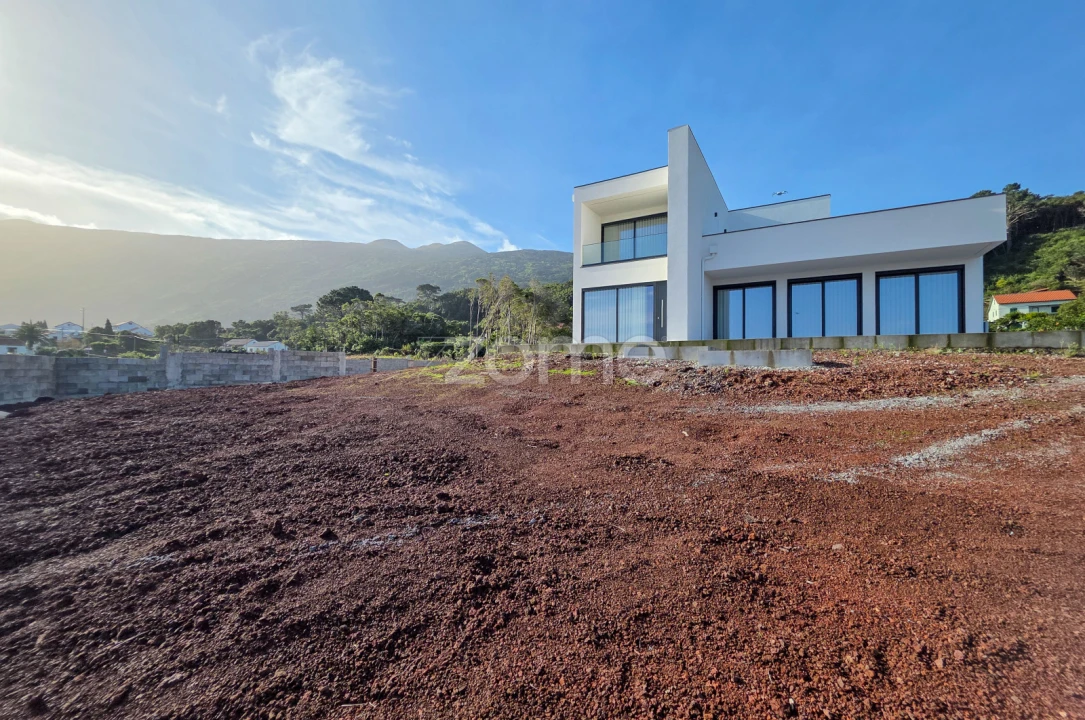 Moradia T1 para Venda em Prainha Foto 13