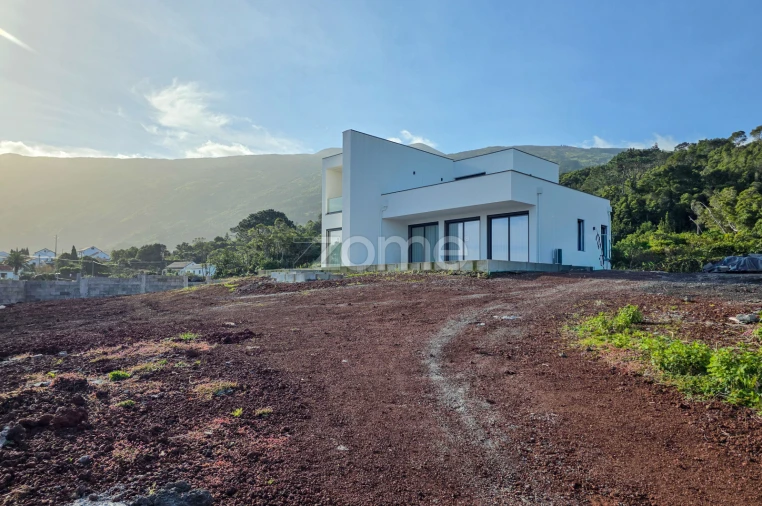 Moradia T1 para Venda em Prainha Foto 3