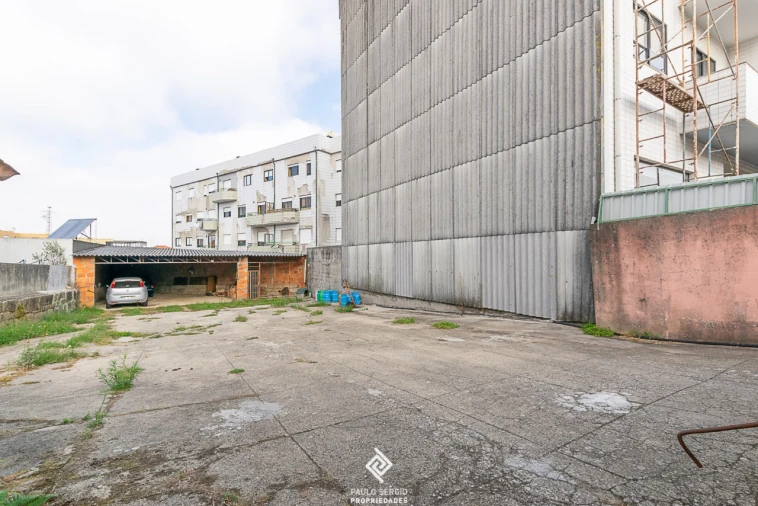 Terreno para Venda em Oliveira do Douro Foto 17