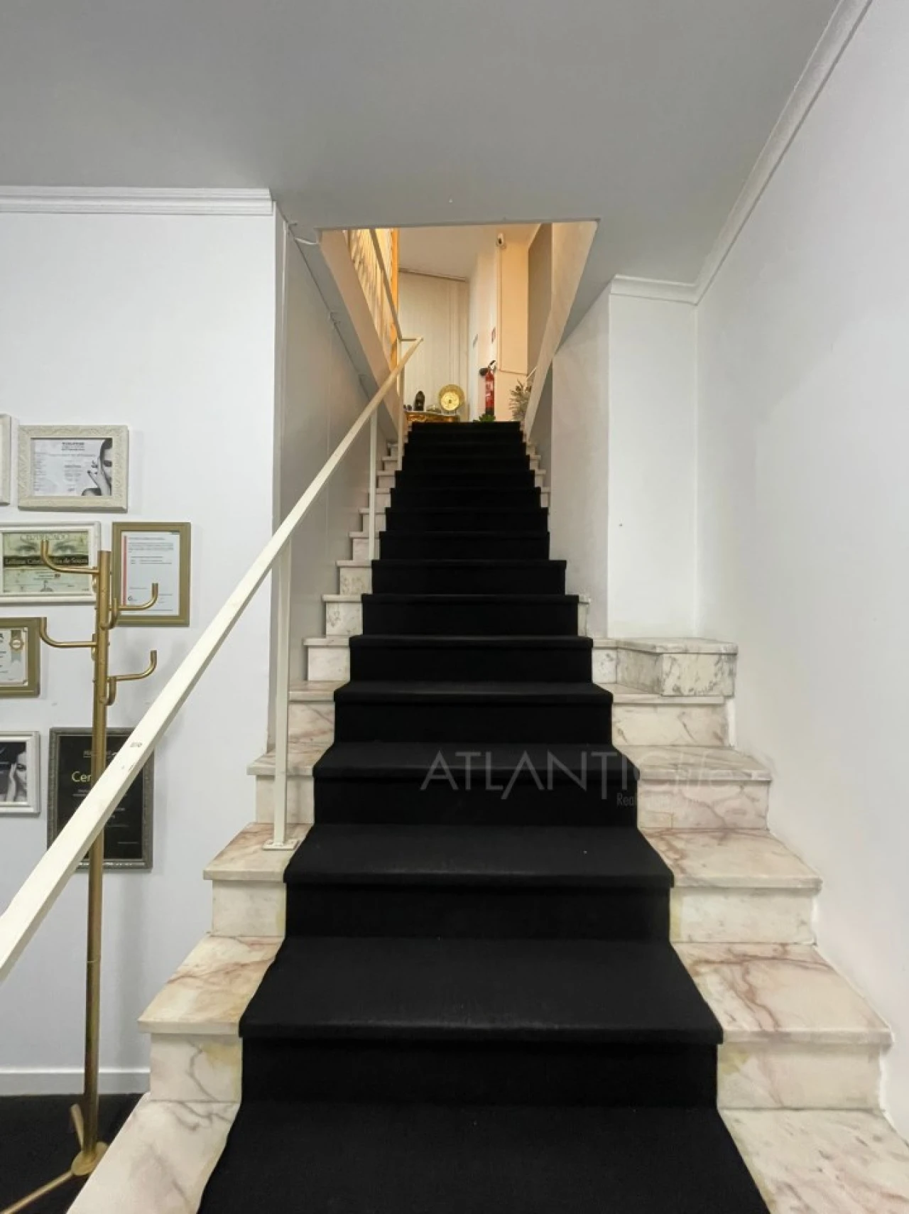 Loja para Venda em Rio de Mouro Foto 4