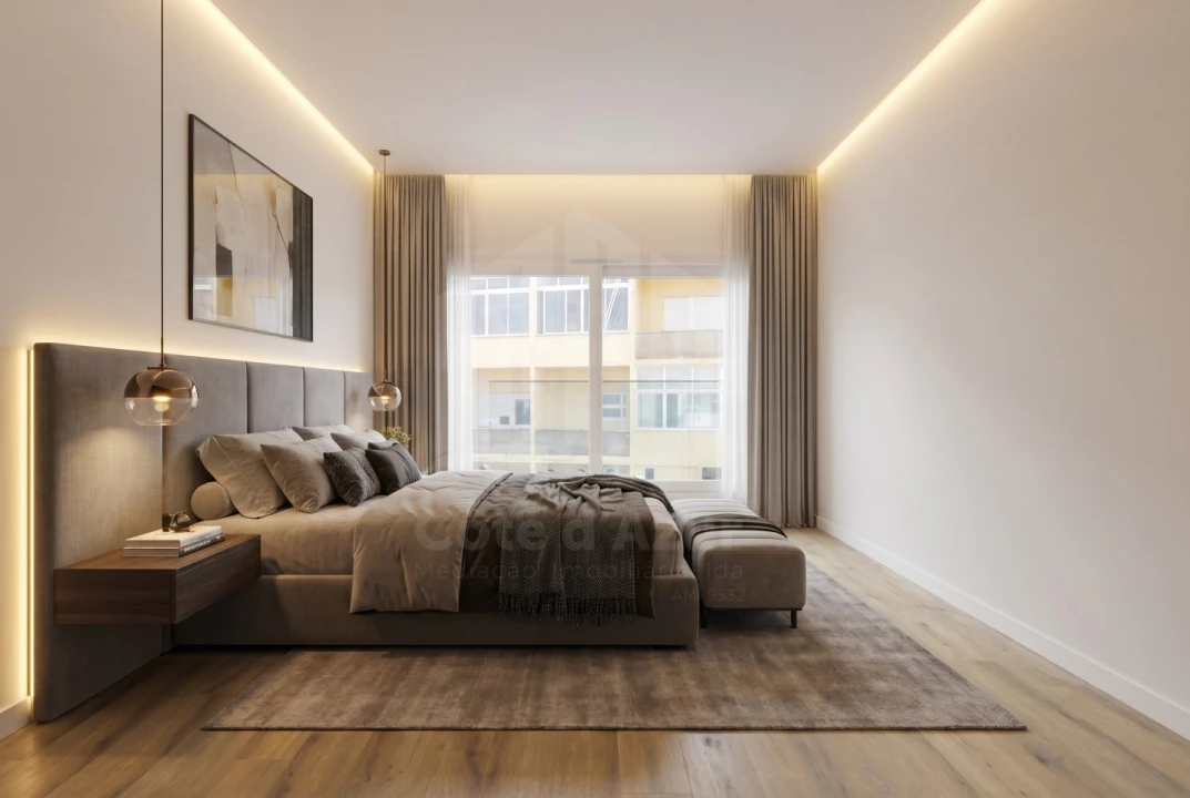 Apartamento T4 para Venda em Almada, Cova da Piedade, Pragal e Cacilhas Foto 1