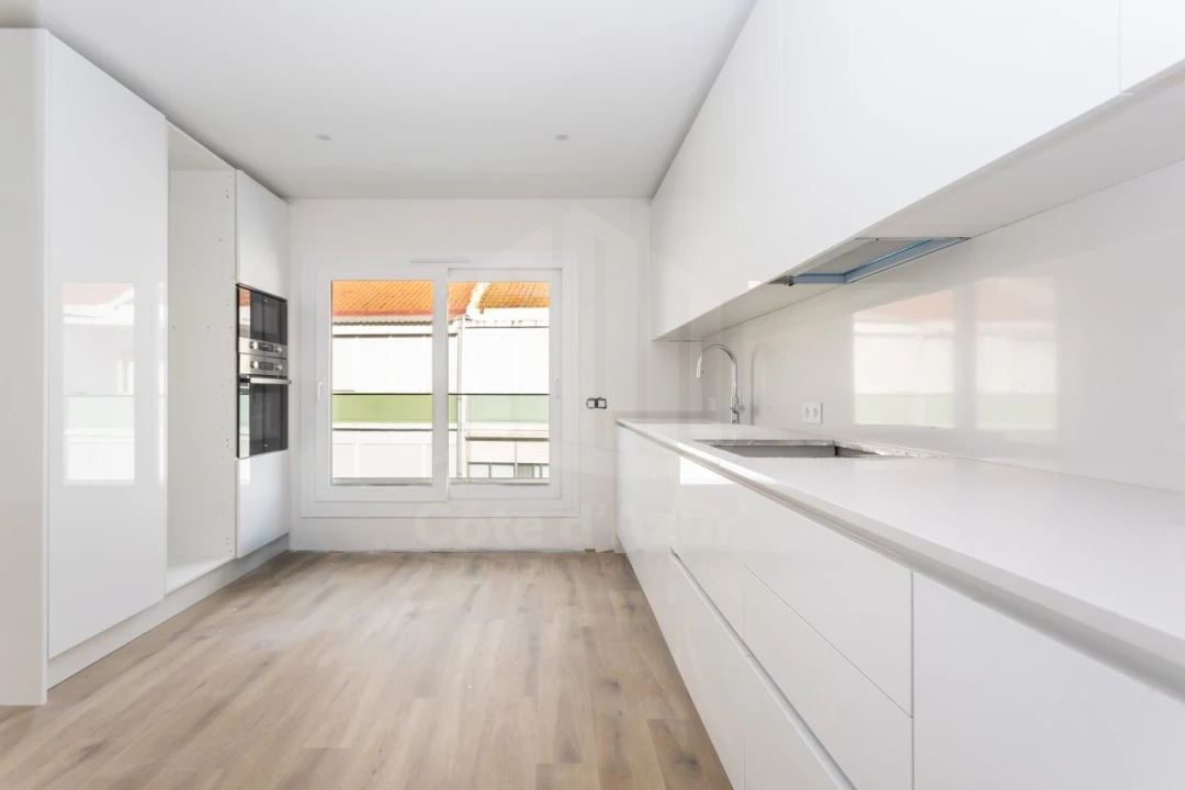 Apartamento T4 para Venda em Almada, Cova da Piedade, Pragal e Cacilhas Foto 36