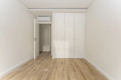 Apartamento T4 para Venda em Almada, Cova da Piedade, Pragal e Cacilhas
