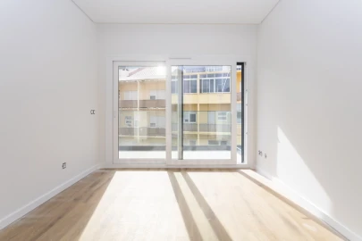 Apartamento T4 para Venda em Almada, Cova da Piedade, Pragal e Cacilhas