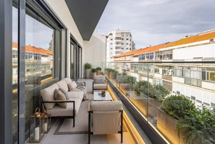 Apartamento T4 para Venda em Almada, Cova da Piedade, Pragal e Cacilhas Foto 8
