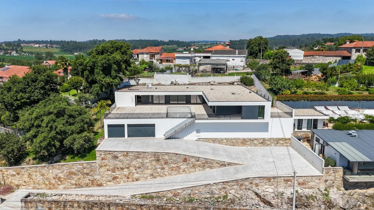 Moradia T3 para Venda em Gondifelos, Cavalões e Outiz Foto 1