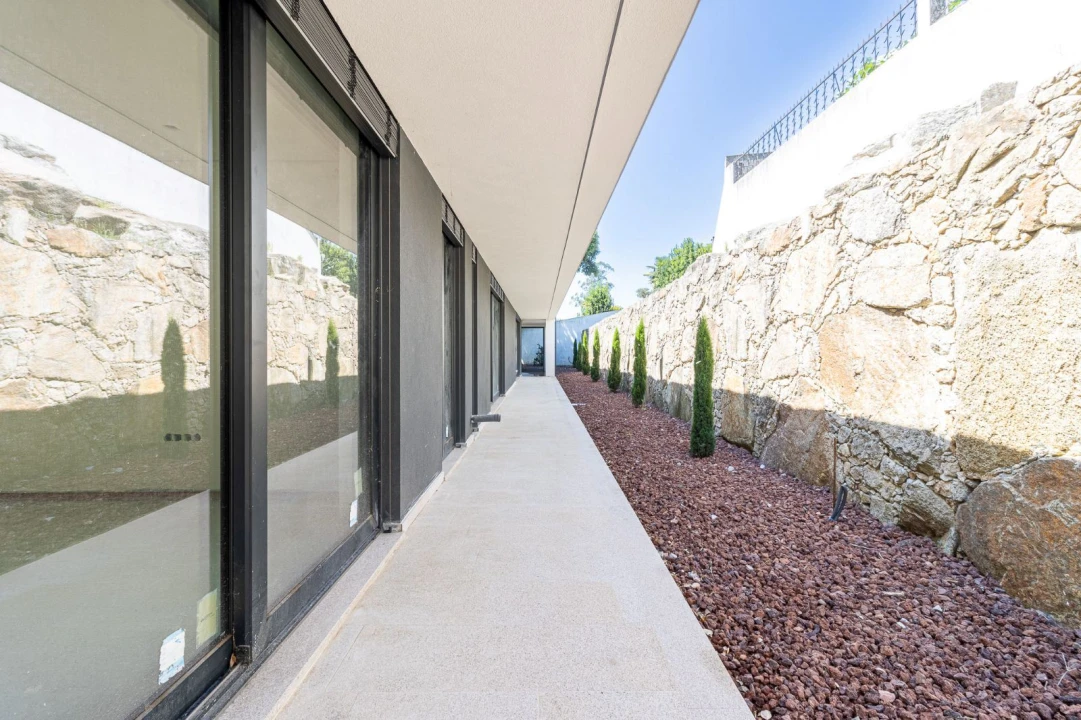 Moradia T3 para Venda em Gondifelos, Cavalões e Outiz Foto 30