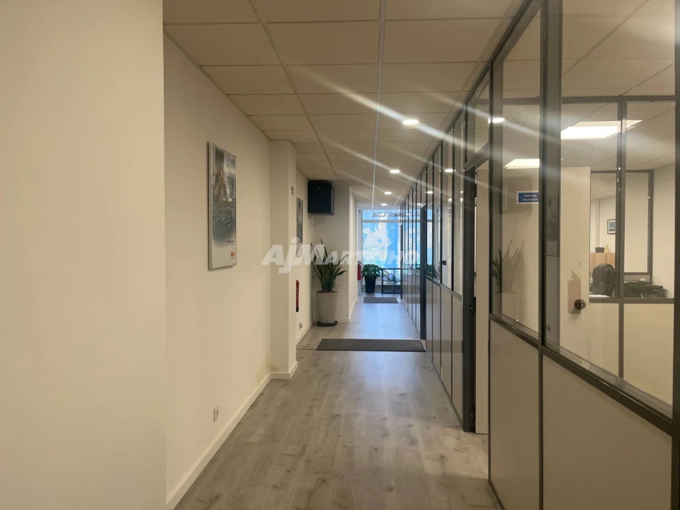 Loja para Venda em Custóias, Leça do Balio e Guifões Foto 3