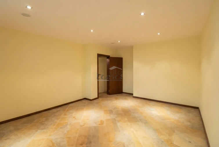 Moradia T4 para Venda em Mafamude e Vilar do Paraíso Foto 10