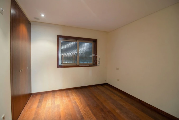 Moradia T4 para Venda em Mafamude e Vilar do Paraíso Foto 21