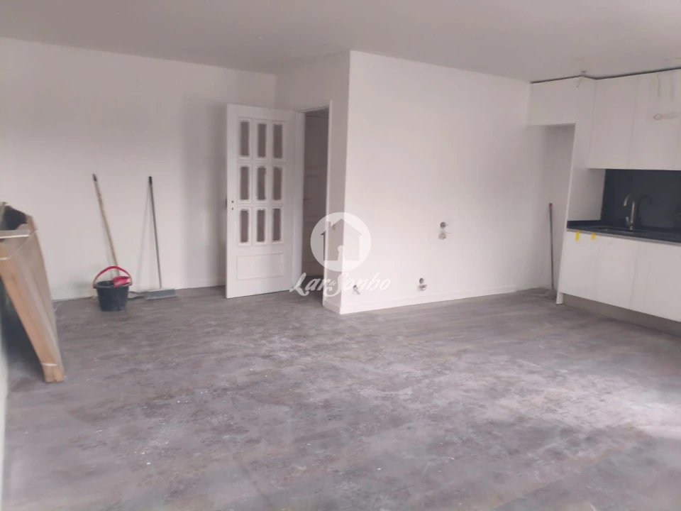 Apartamento T2 para Venda em Nogueira e Silva Escura Foto 13