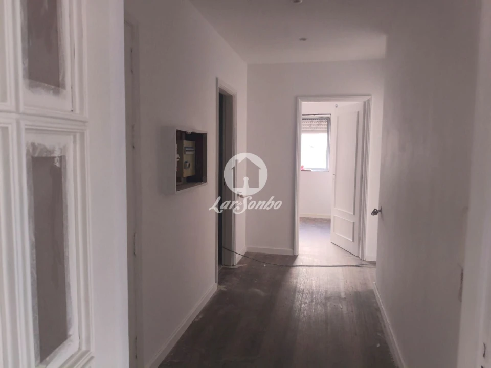 Apartamento T2 para Venda em Nogueira e Silva Escura Foto 14