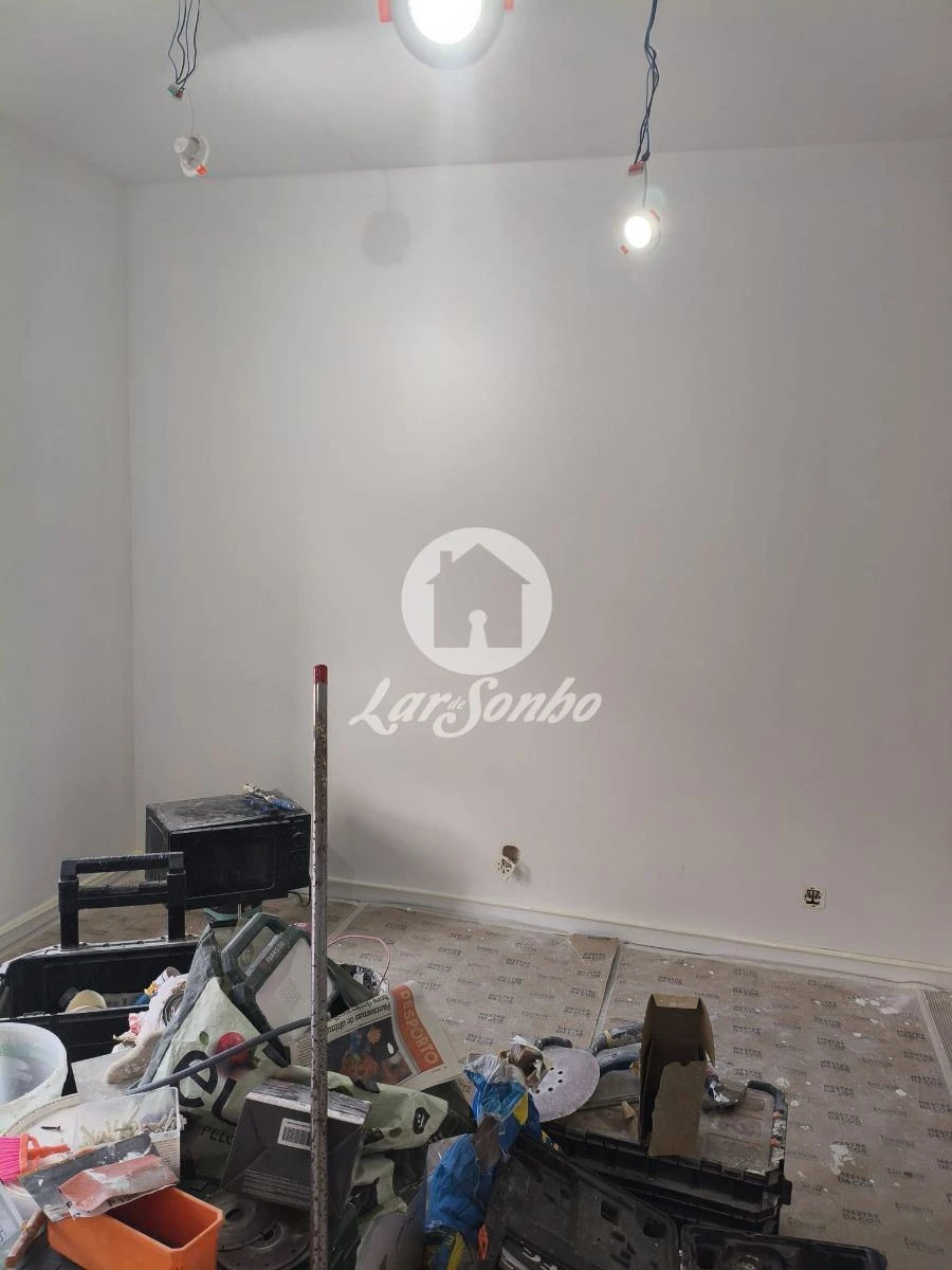 Apartamento T2 para Venda em Nogueira e Silva Escura Foto 11