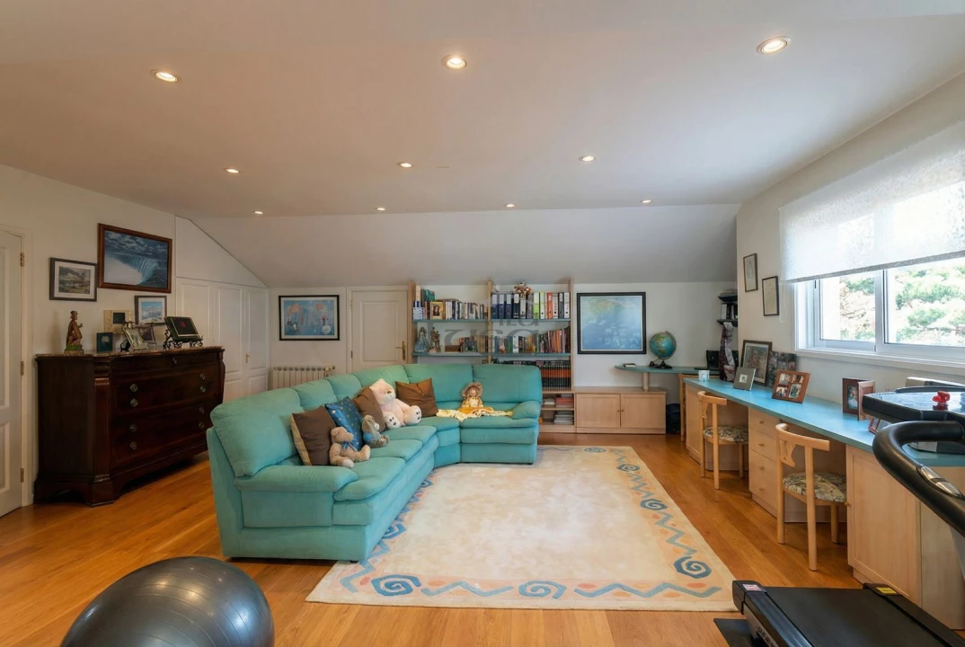 Moradia T5 para Venda em Mafamude e Vilar do Paraíso Foto 1