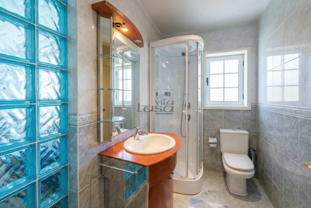 Moradia T5 para Venda em Mafamude e Vilar do Paraíso Foto 9