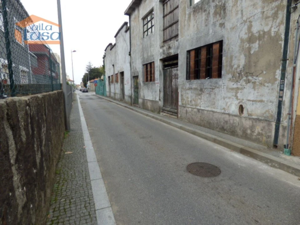 Prédio para Venda em Gulpilhares e Valadares Foto 10