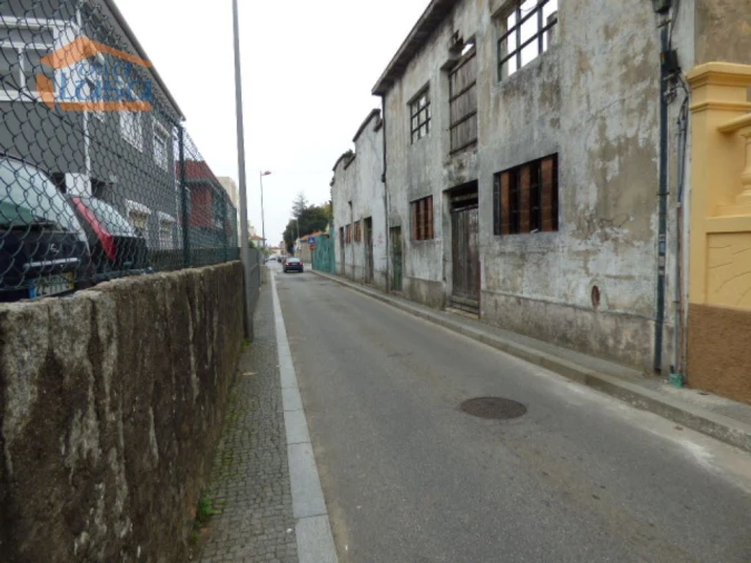 Prédio para Venda em Gulpilhares e Valadares Foto 5