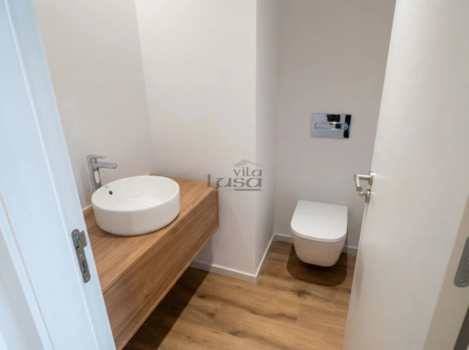 Apartamento T2 para Venda em Mafamude e Vilar do Paraíso Foto 14