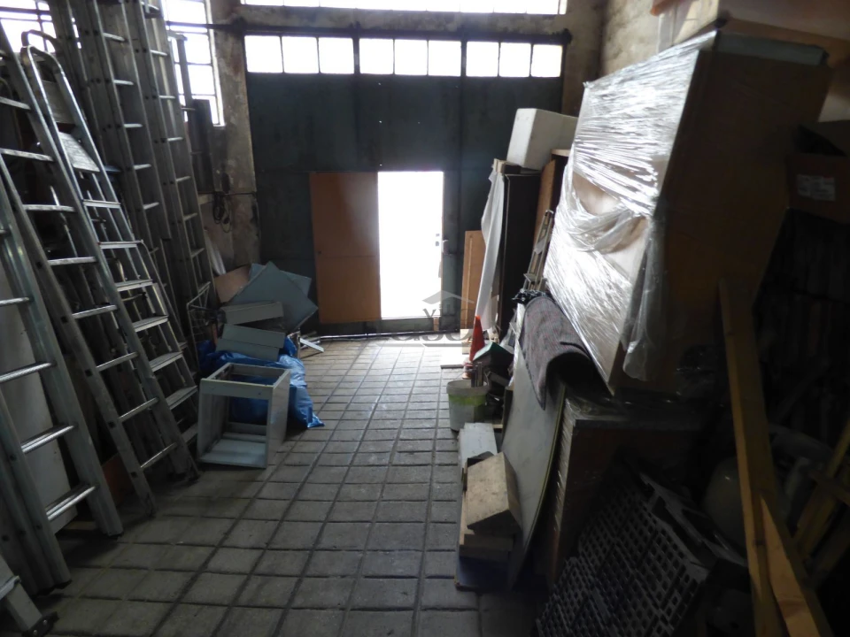 Prédio para Venda em Santa Marinha e São Pedro da Afurada Foto 3