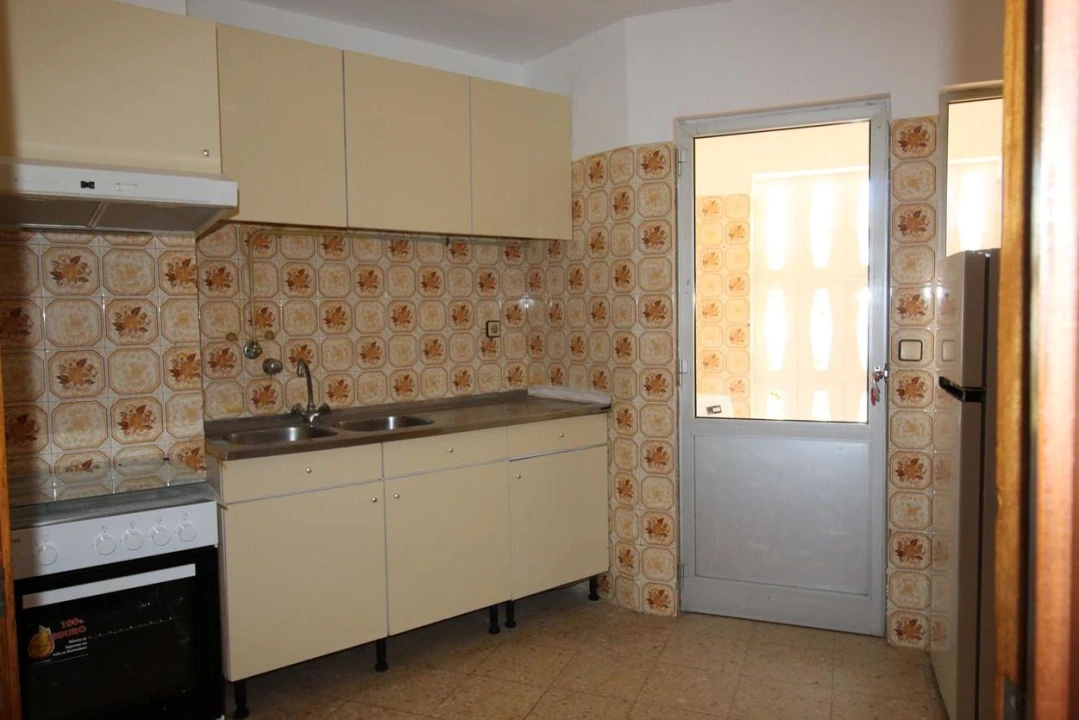 Apartamento T2 para Venda em Portimão Foto 6