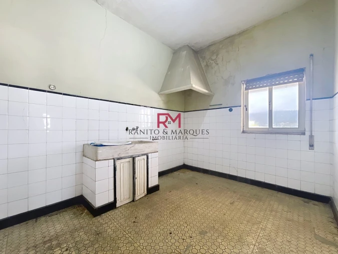 Moradia T5 para Venda em Campo e Sobrado Foto 12