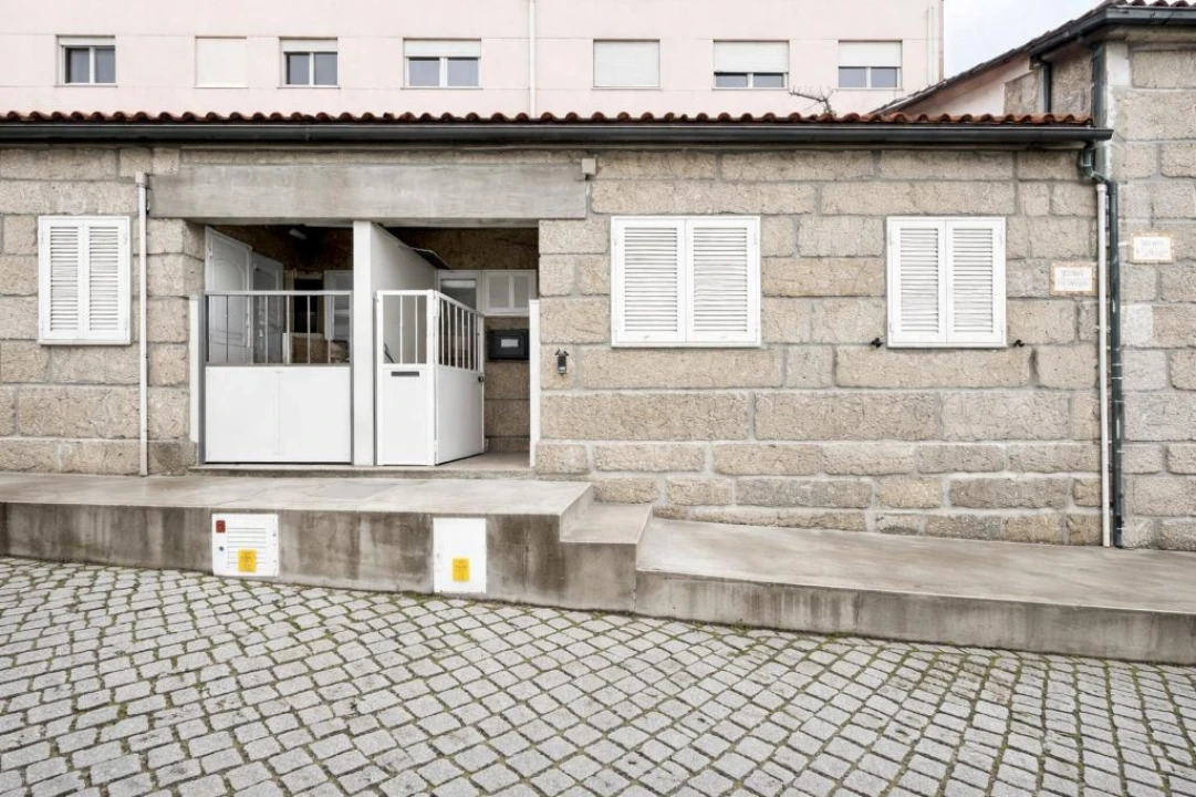 Moradia T2 para Venda em Amarante (São Gonçalo), Madalena, Cepelos e Gatão Foto 1