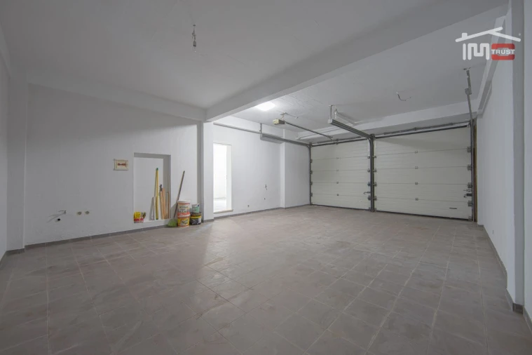 Moradia T4 para Venda em Queluz e Belas Foto 12