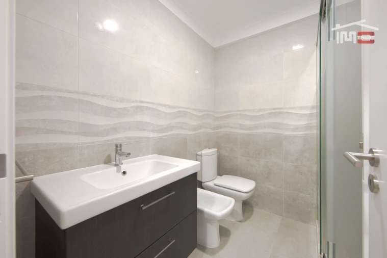 Moradia T4 para Venda em Queluz e Belas Foto 29