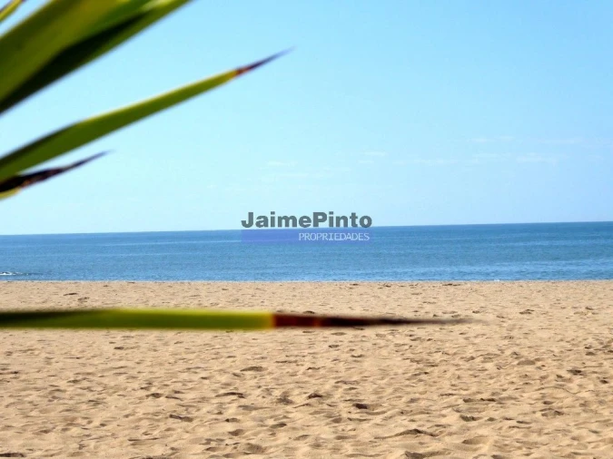 Terreno P/ Prédio para Venda em Ferragudo Foto 2